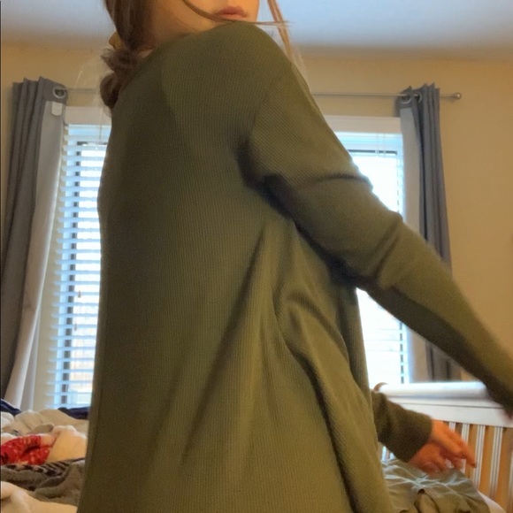 Target over sized shirt - Picture 2 of 3